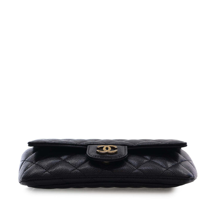 Chanel CC Matelassé Caviar Sunglasses Étui avec chaîne