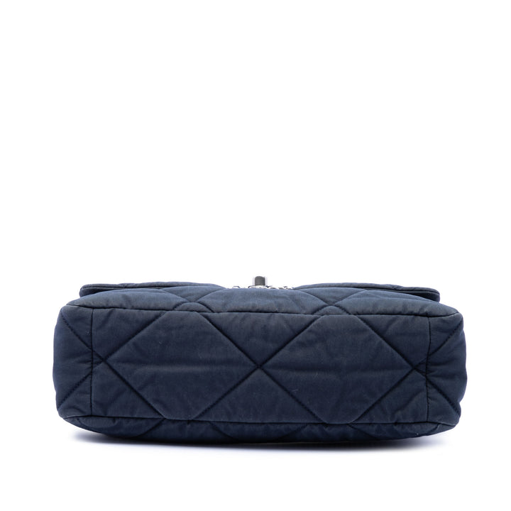 Chanel 19 à rabat Grand Toile