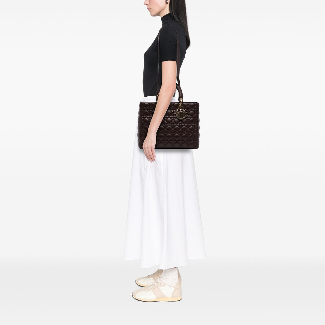 Lady Dior Cannage Grand Cuir d'agneau Marron