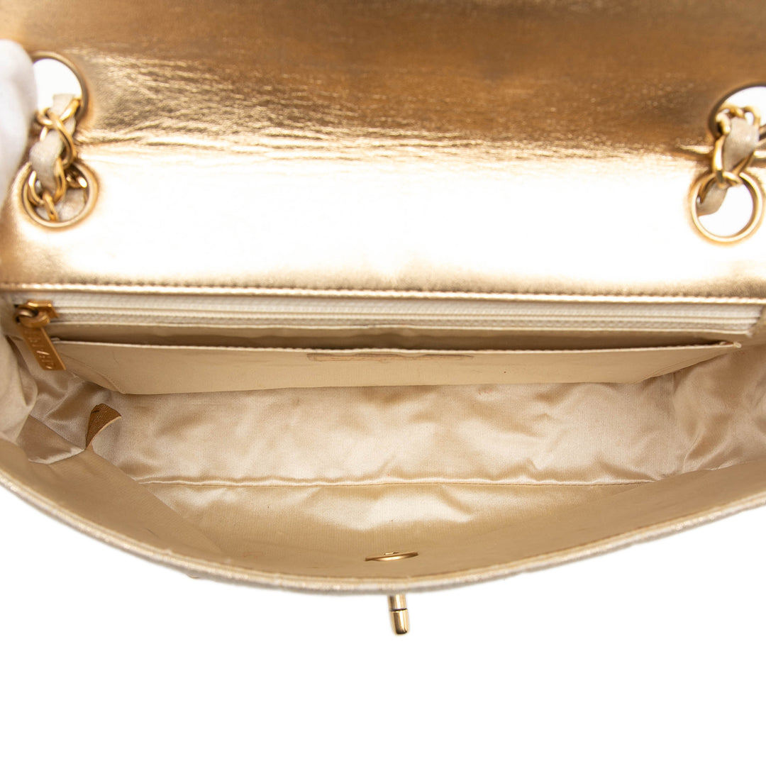 Chanel New Travel Line Métallisé Rabat simple Moyen Nylon