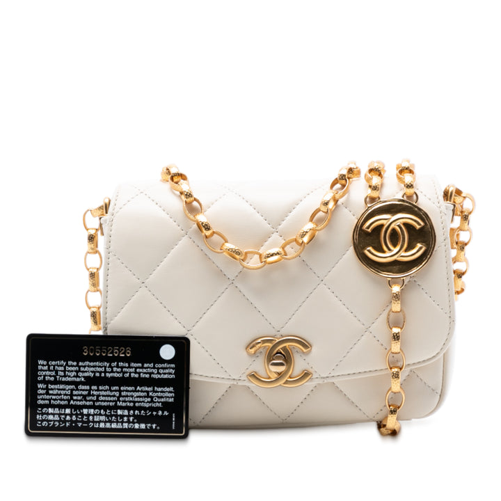 Chanel Small Matelassé Cuir d’agneau CC Coin à rabat