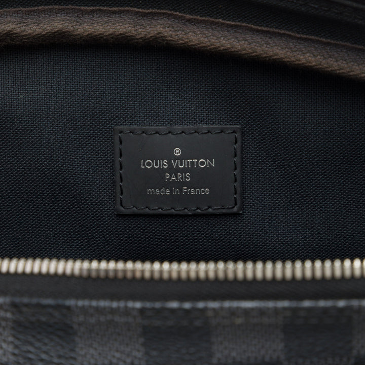Louis Vuitton Porte Documents Voyage PM Damier Graphite Noir – vue 5 – GABY PARIS