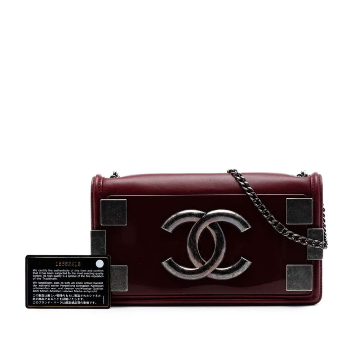 Chanel Cuir d’agneau et Acrylic Boy Brick Horizontal à rabat