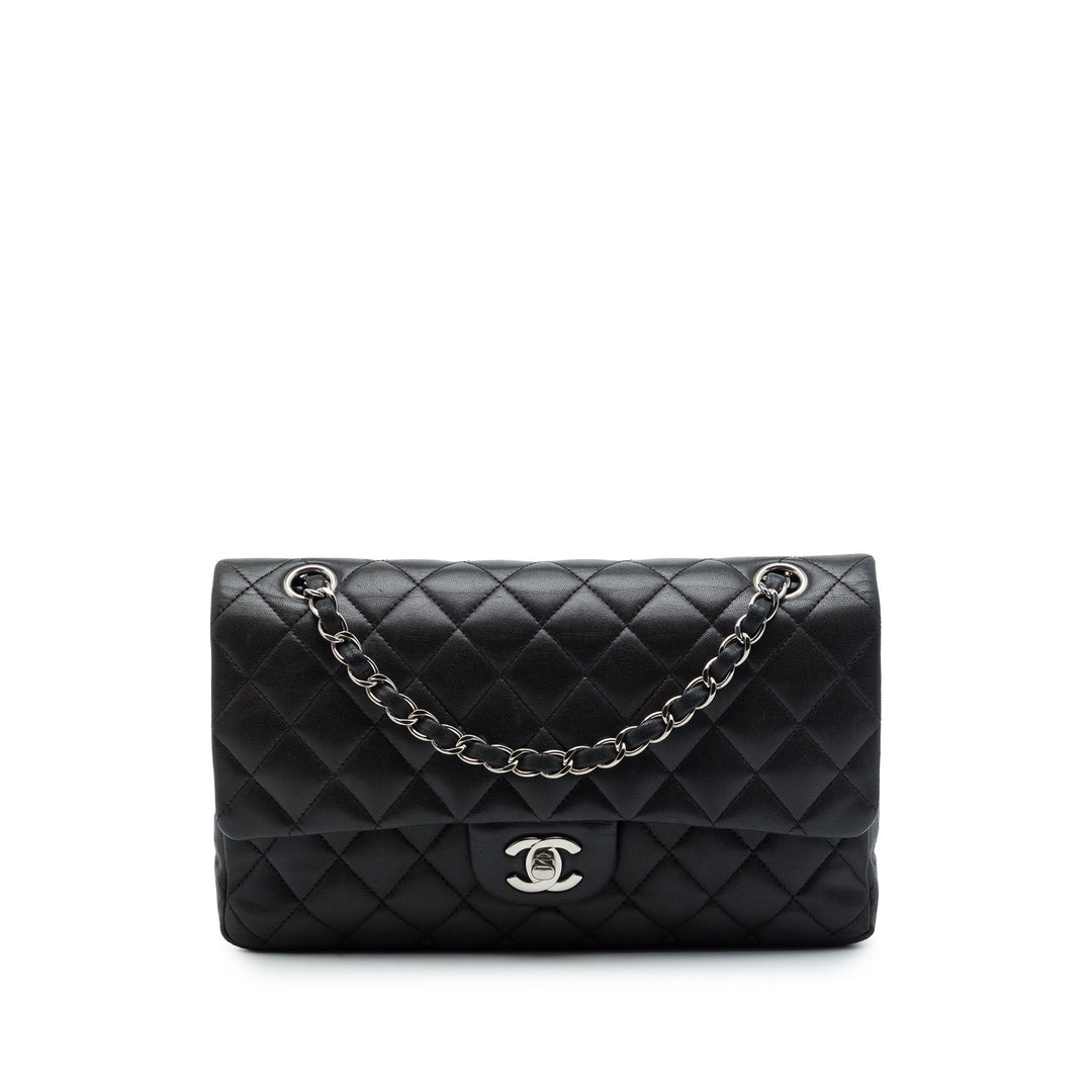 Chanel Classic Double rabat Moyen Cuir d'agneau Noir – vue principale – GABY PARIS