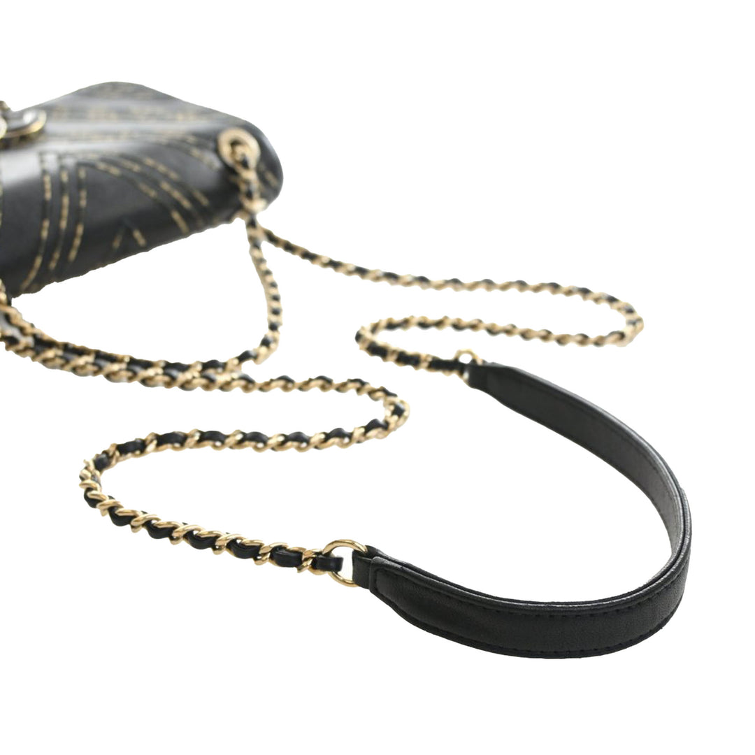 Chanel Small Chevron Sheepskin Subtle à rabat