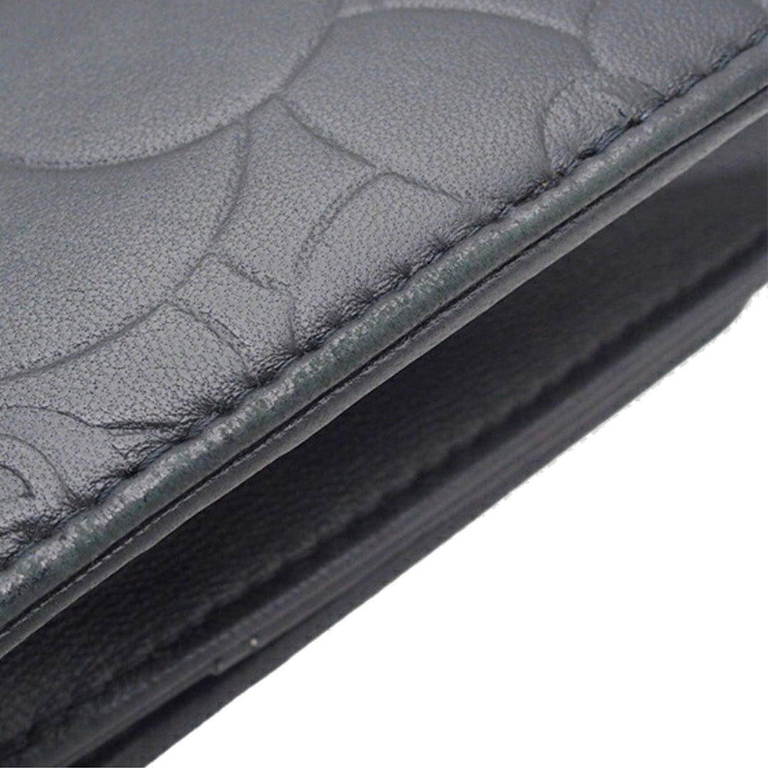 CC embossé Camellia Wallet on Chain Cuir d'agneau Noir