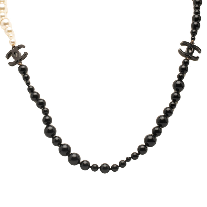 Chanel CC Perles fantaisie et Bead Collier