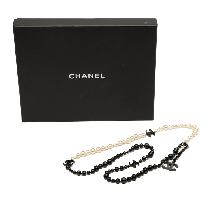 Chanel CC Perles fantaisie et Bead Collier