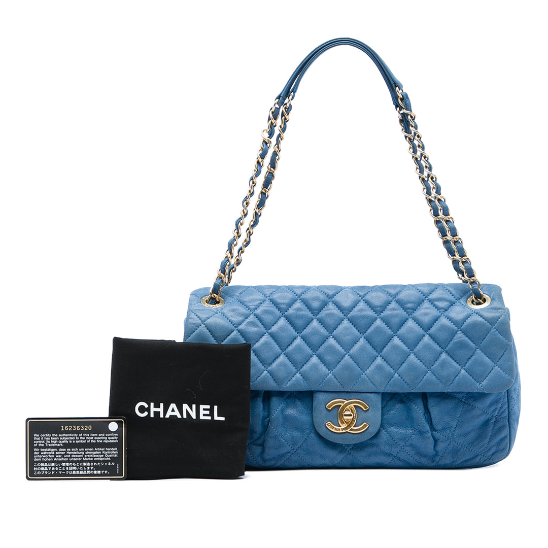 Chanel Matelassé Iridescent Cuir de veau Chic Quilt à rabat
