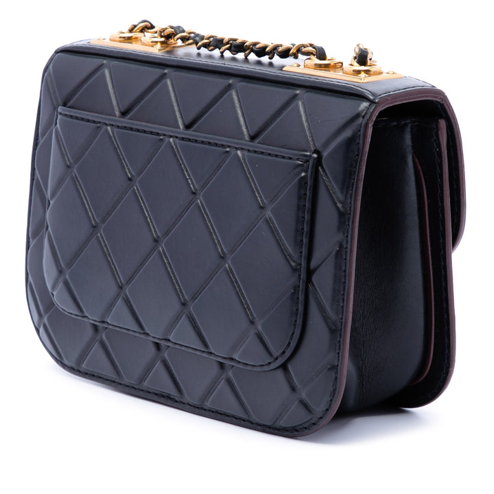 Chanel CC embossé Quilt Rabat simple Cuir de veau