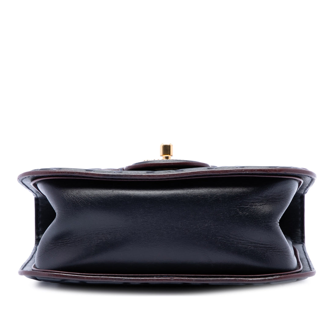 Chanel CC embossé Quilt Rabat simple Cuir de veau