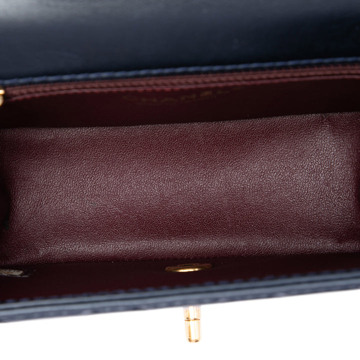 Chanel CC embossé Quilt Rabat simple Cuir de veau