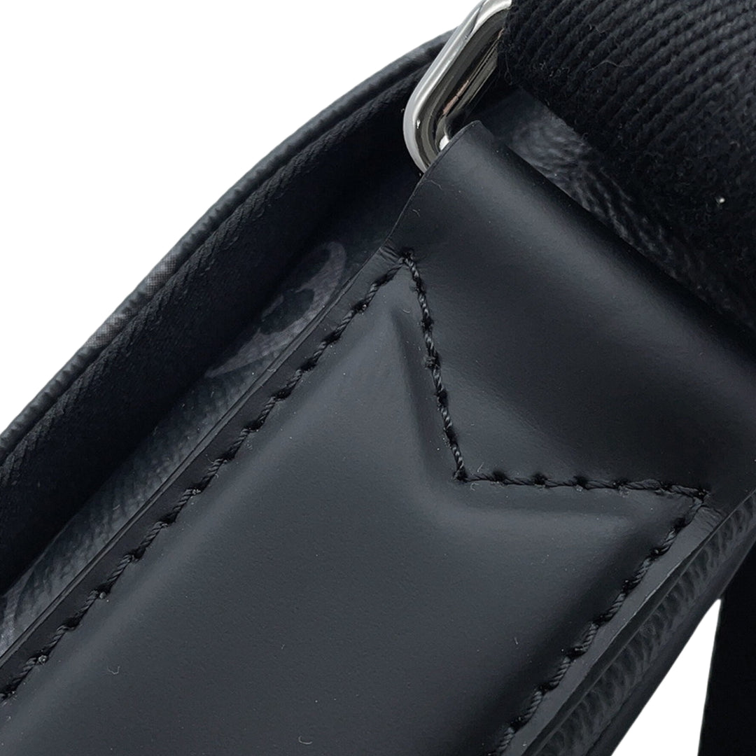 Louis Vuitton District PM Monogram Eclipse Noir