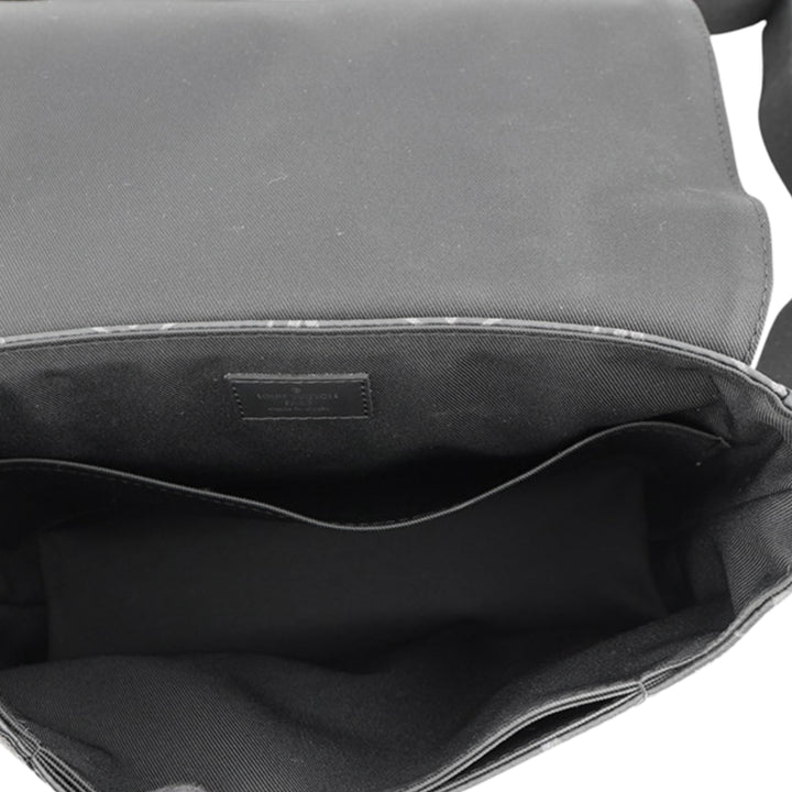 Louis Vuitton District PM Monogram Eclipse Noir