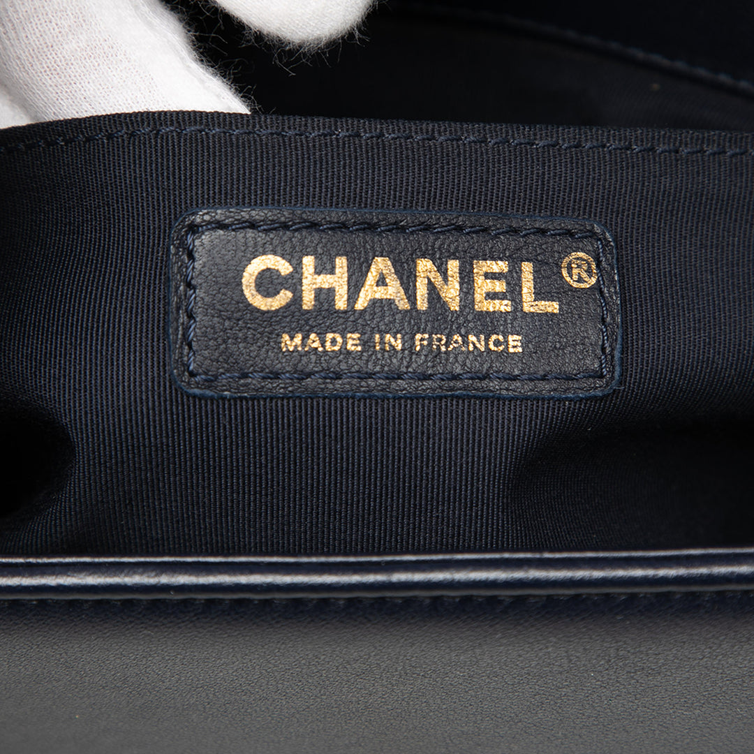 Chanel Old Medium Matelassé Cuir d’agneau Boy à rabat