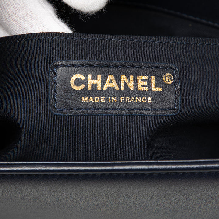 Chanel Old Medium Matelassé Cuir d’agneau Boy à rabat