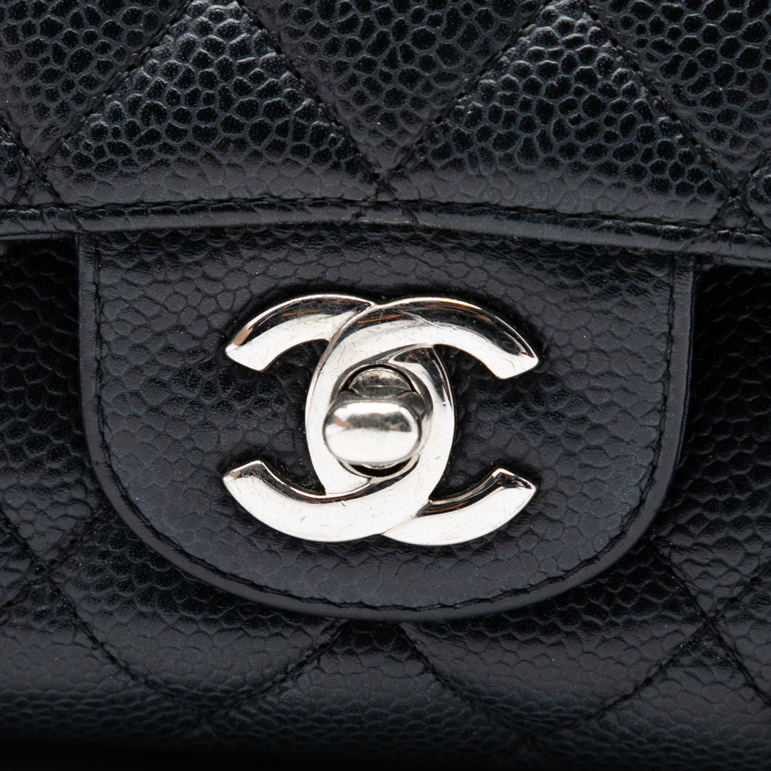 Chanel Medium Classic Caviar Double rabat