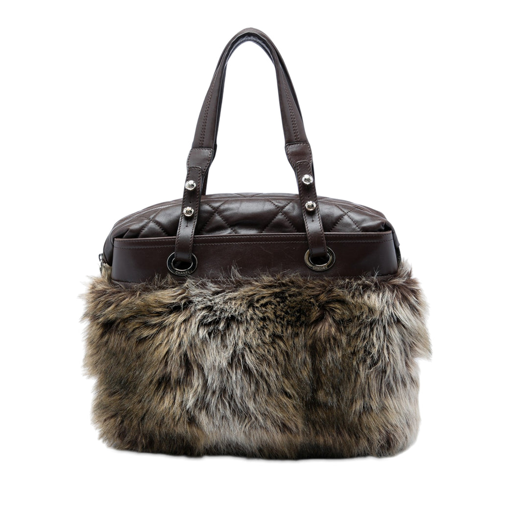 Chanel Paris Biarritz Fantasy Faux Fur Cabas Marron – vue principale – GABY PARIS