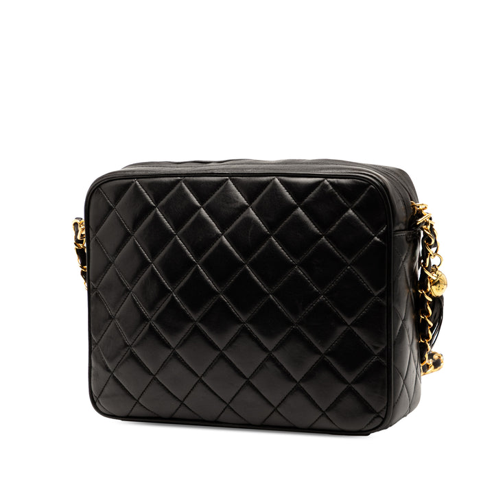 Chanel Small CC Quilted Cuir d’agneau Tassel Flap Sac caméra Noir – GABY PARIS Authentique