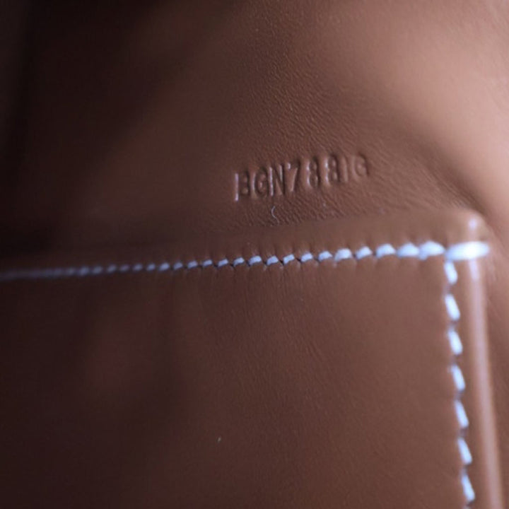 Hermès Veau Madame Kelly Elan Marron – GABY PARIS Authentique