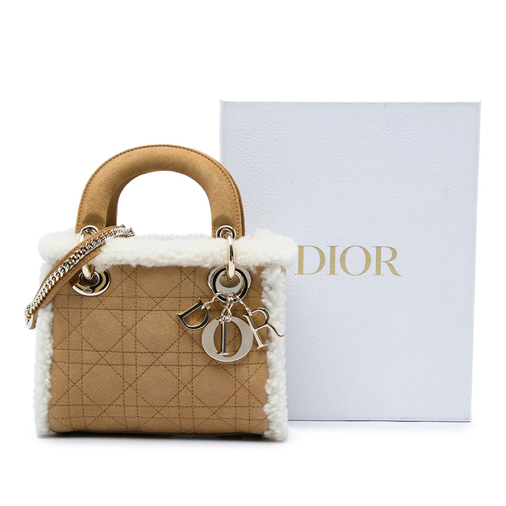 Dior Sac à main Lady Dior Cannage with Shearling Trim Mini Marron – vue 6 – GABY PARIS
