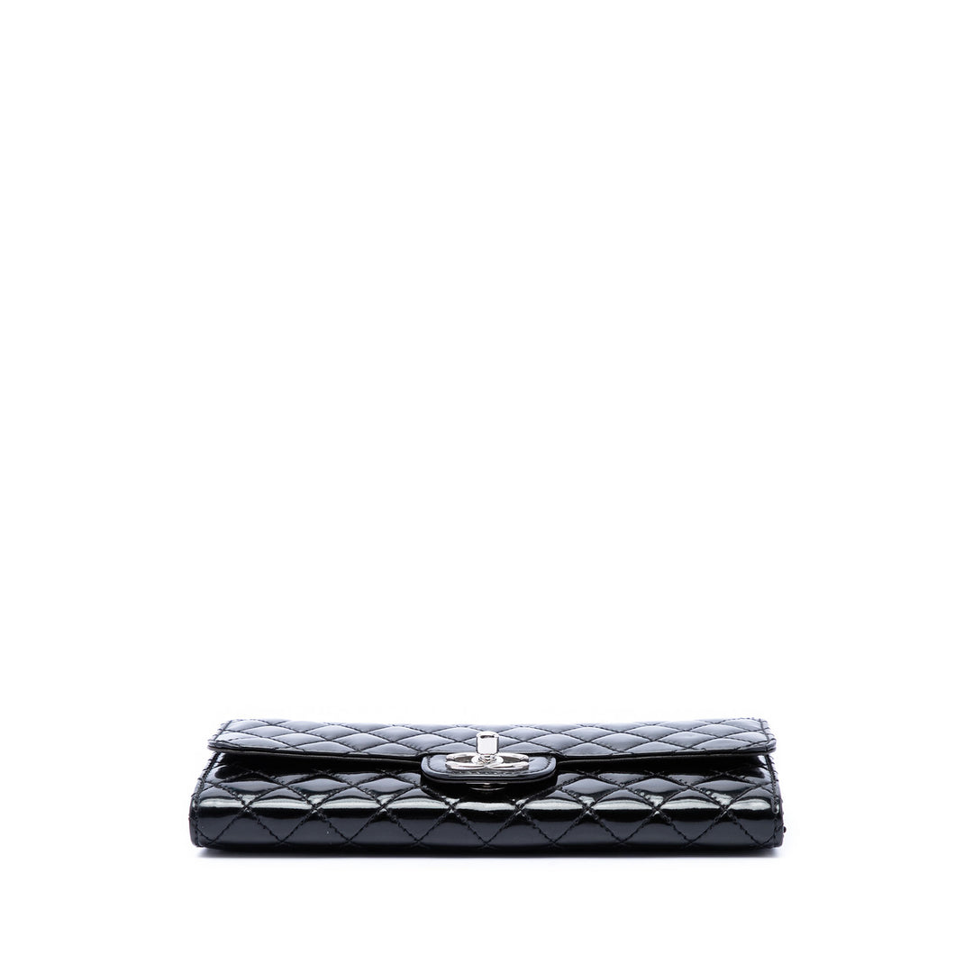 Chanel CC Matelassé Cuir verni East West Wallet on Chain