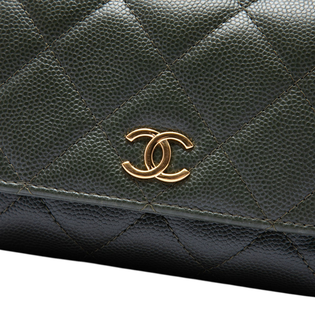 Chanel Small CC Matelassé Caviar Bar à rabat Pochette avec chaîne