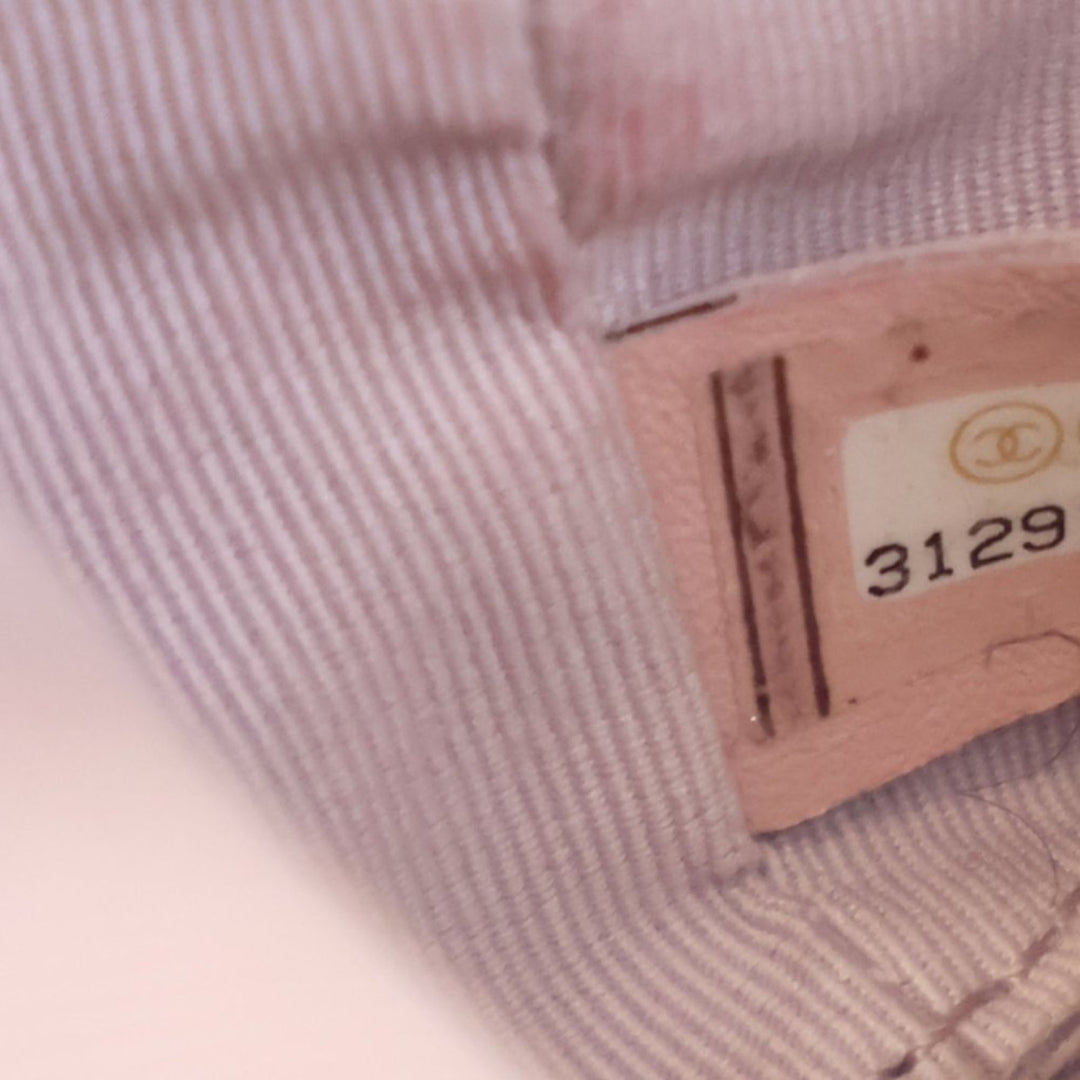 Chanel Mini Matelassé Cuir de veau About Perles Drawstring Bucket Sac