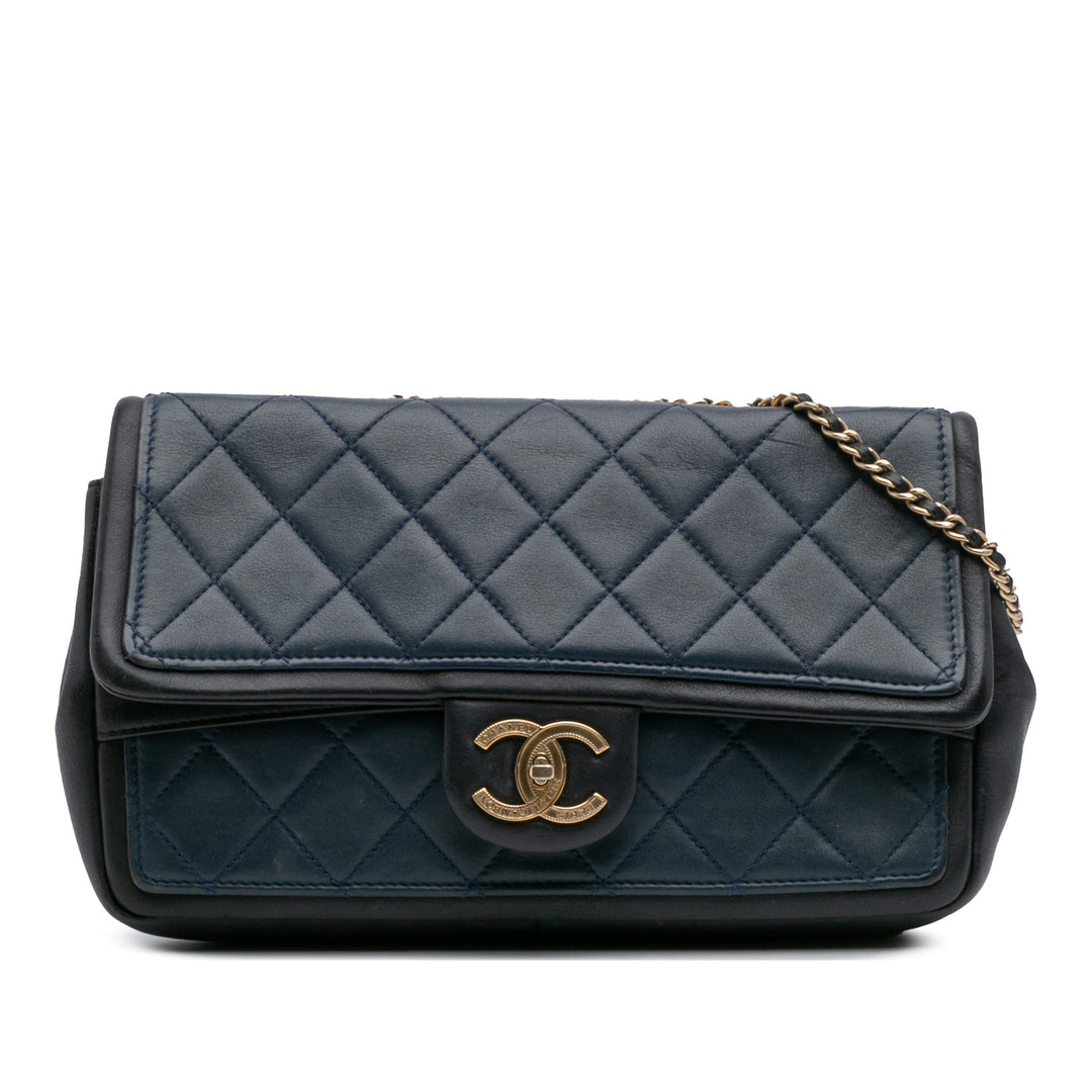 Chanel Bicolore Graphic à rabat Moyen Cuir de veau
