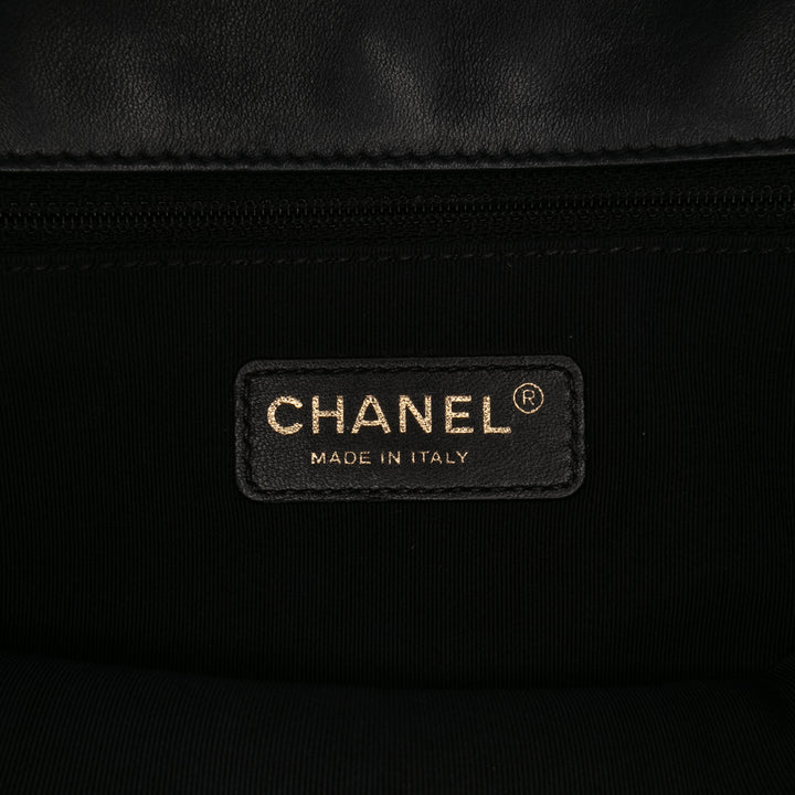 Chanel Bicolore Graphic à rabat Moyen Cuir de veau