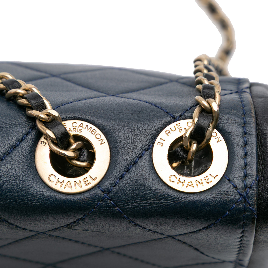 Chanel Bicolore Graphic à rabat Moyen Cuir de veau