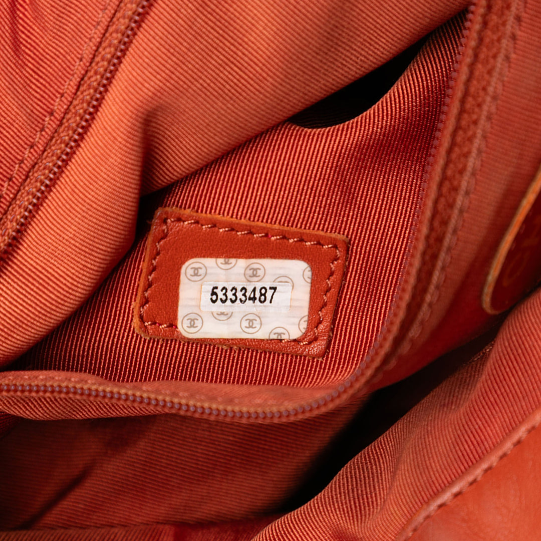 Chanel CC Cuir d’agneau Tortoise Bague Drawstring Cabas