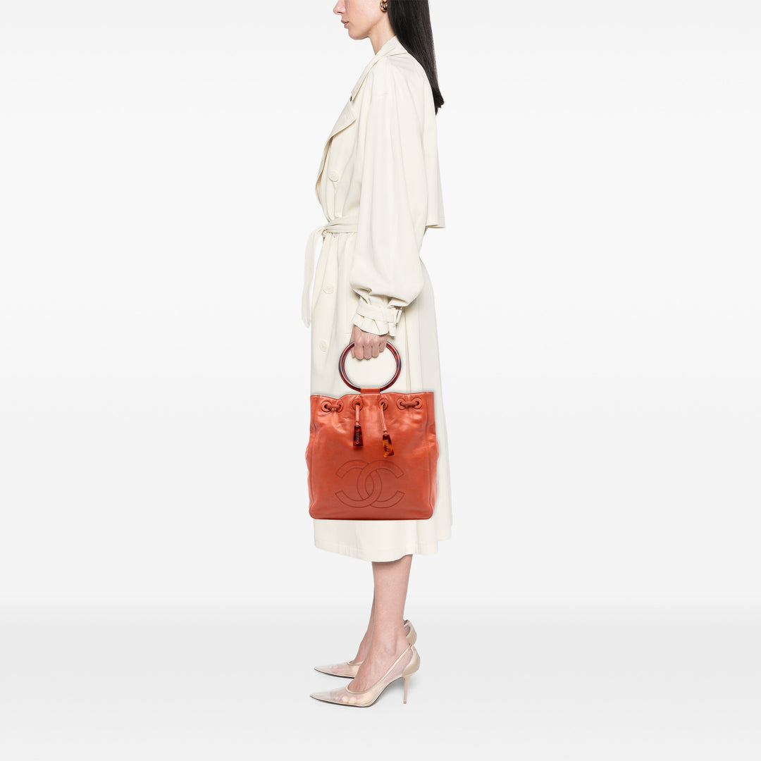 Chanel CC Cuir d’agneau Tortoise Bague Drawstring Cabas