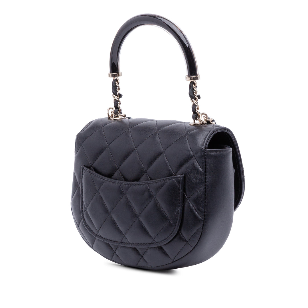 Chanel CC Matelassé Cuir d’agneau Half Moon anse supérieure à rabat