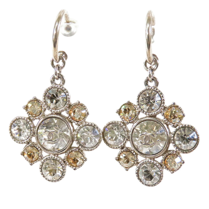 Chanel CC Argenté Plated Crystal Dangle Boucle d’oreilles Argenté – GABY PARIS Authentique