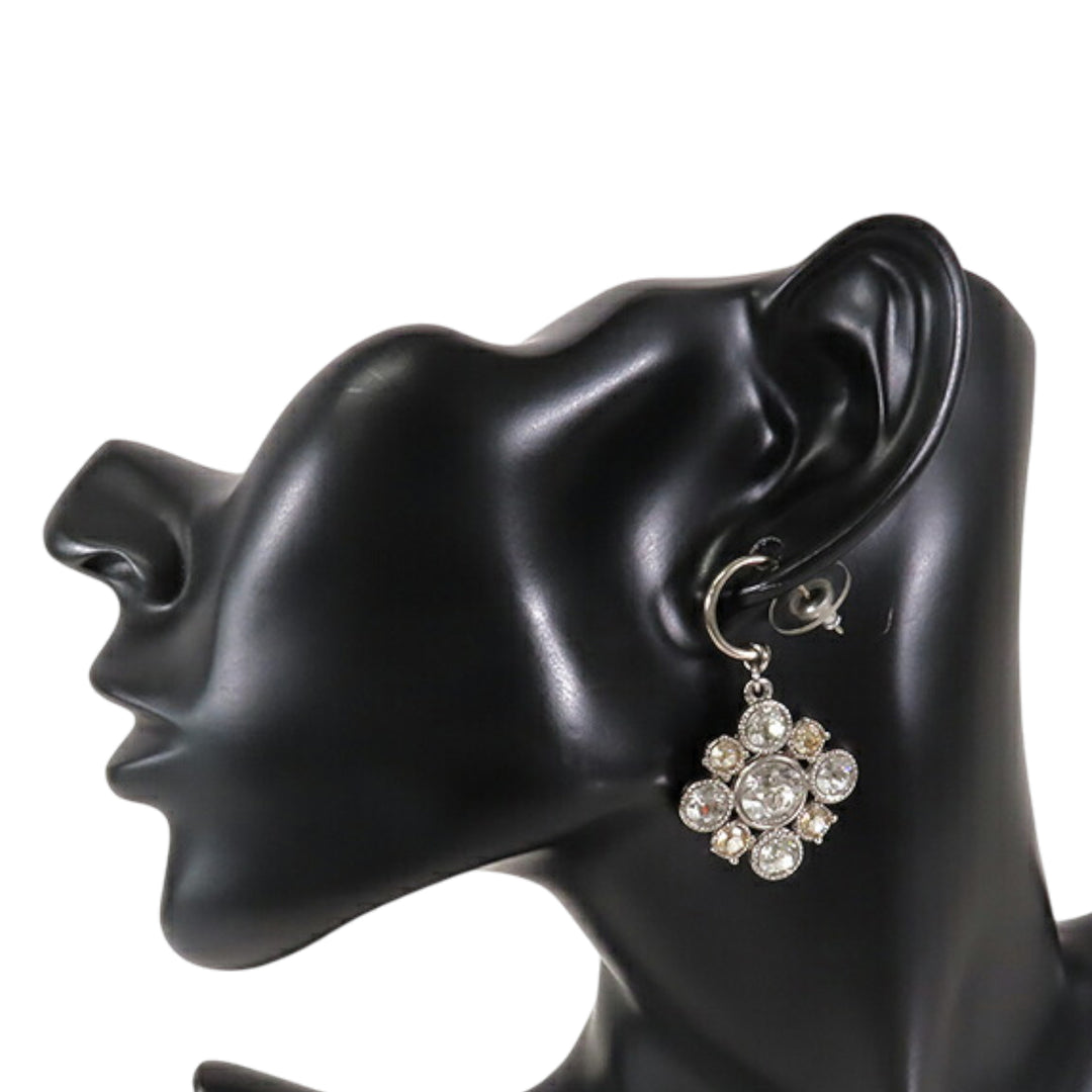 Chanel CC Argenté Plated Crystal Dangle Boucle d’oreilles Argenté – GABY PARIS Authentique