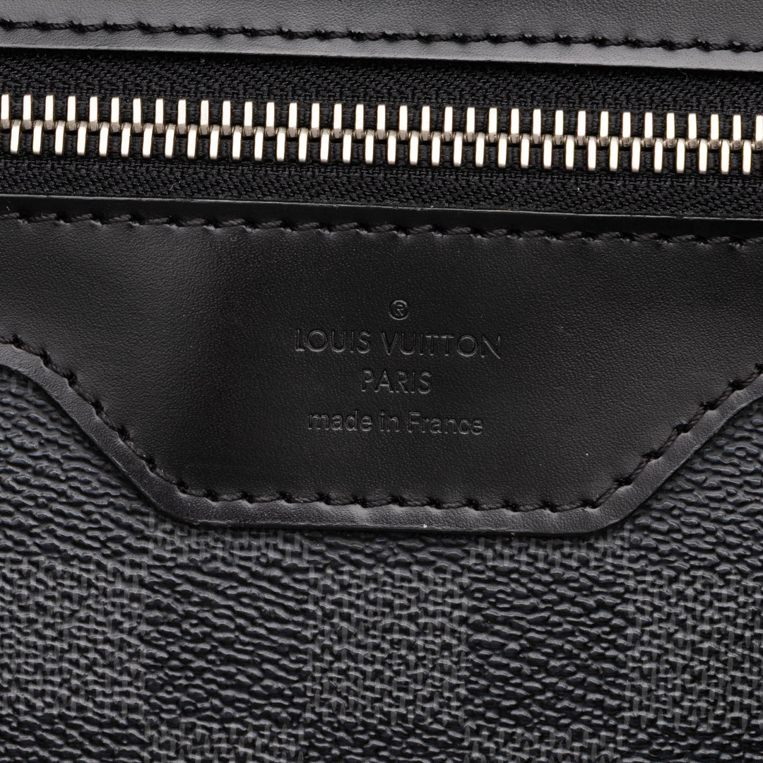 Louis Vuitton Sac bandoulière Daniel Damier Graphite MM Noir – vue 5 – GABY PARIS