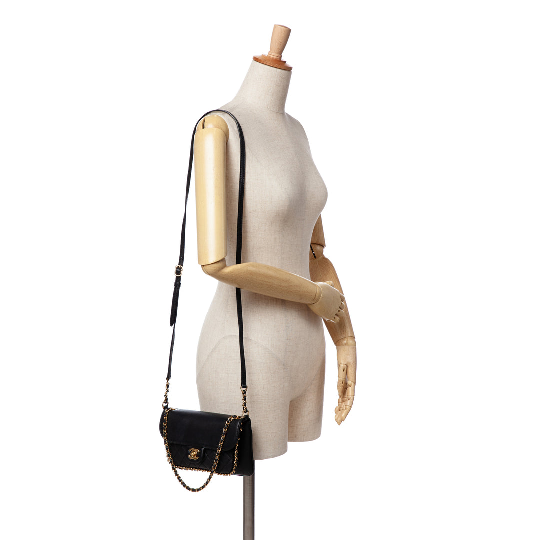 Small Quilted Lambskin CC Unchained Flap Black - Gaby Paris