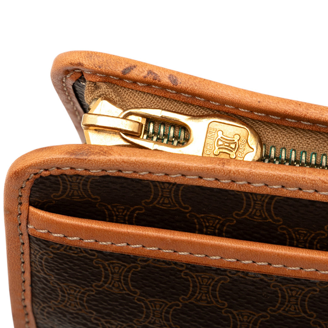 Celine Macadam Coated Toile Pochette Marron – GABY PARIS Authentique