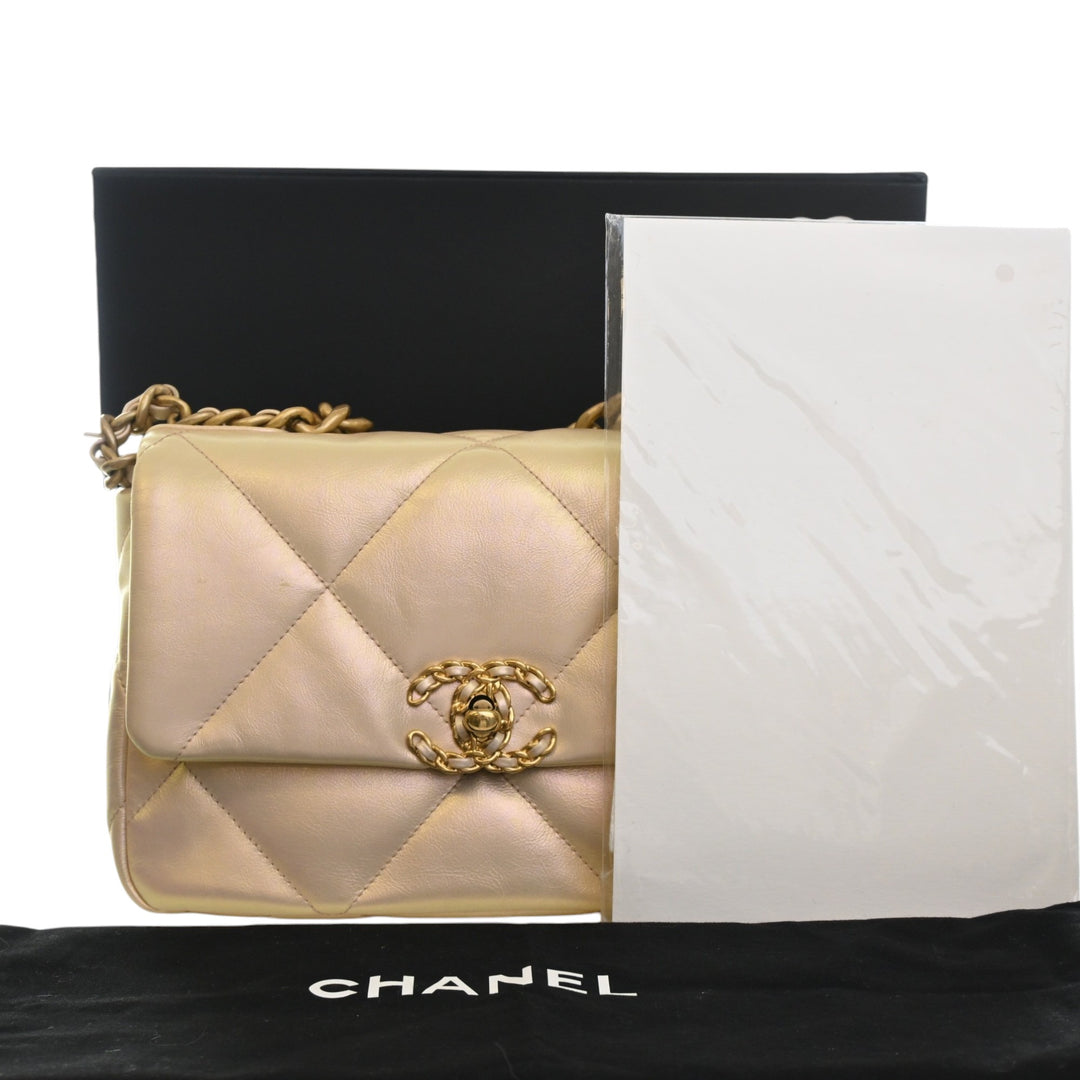 Irisé 19 à rabat Moyen Cuir d'agneau Beige