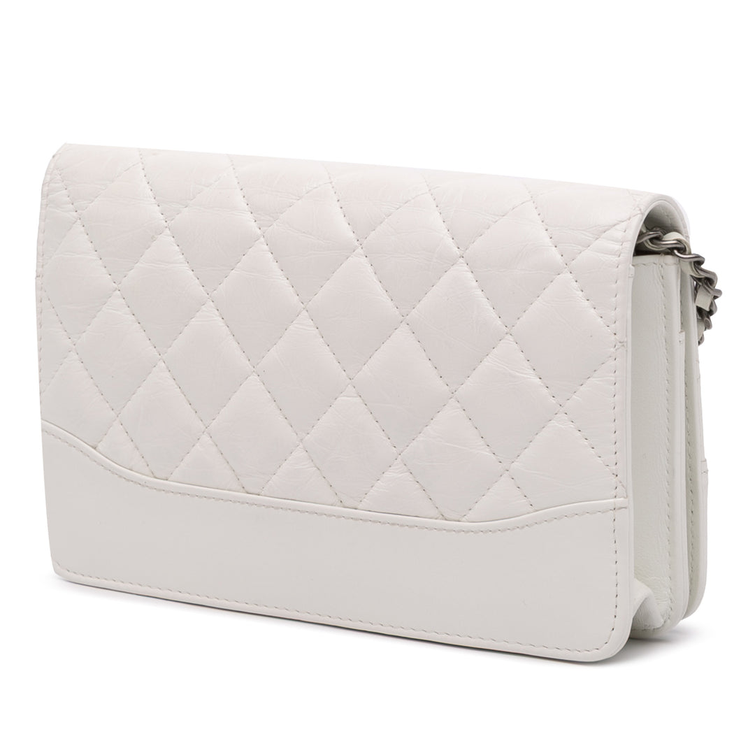 Chanel Quilted Aged Cuir de veau Gabrielle Wallet On Chain Blanc