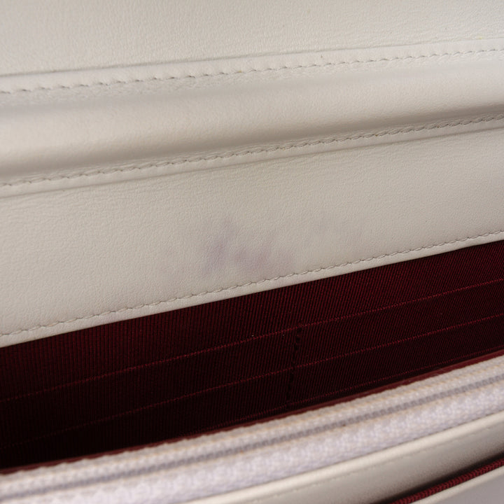 Chanel Quilted Aged Cuir de veau Gabrielle Wallet On Chain Blanc – GABY PARIS Authentique