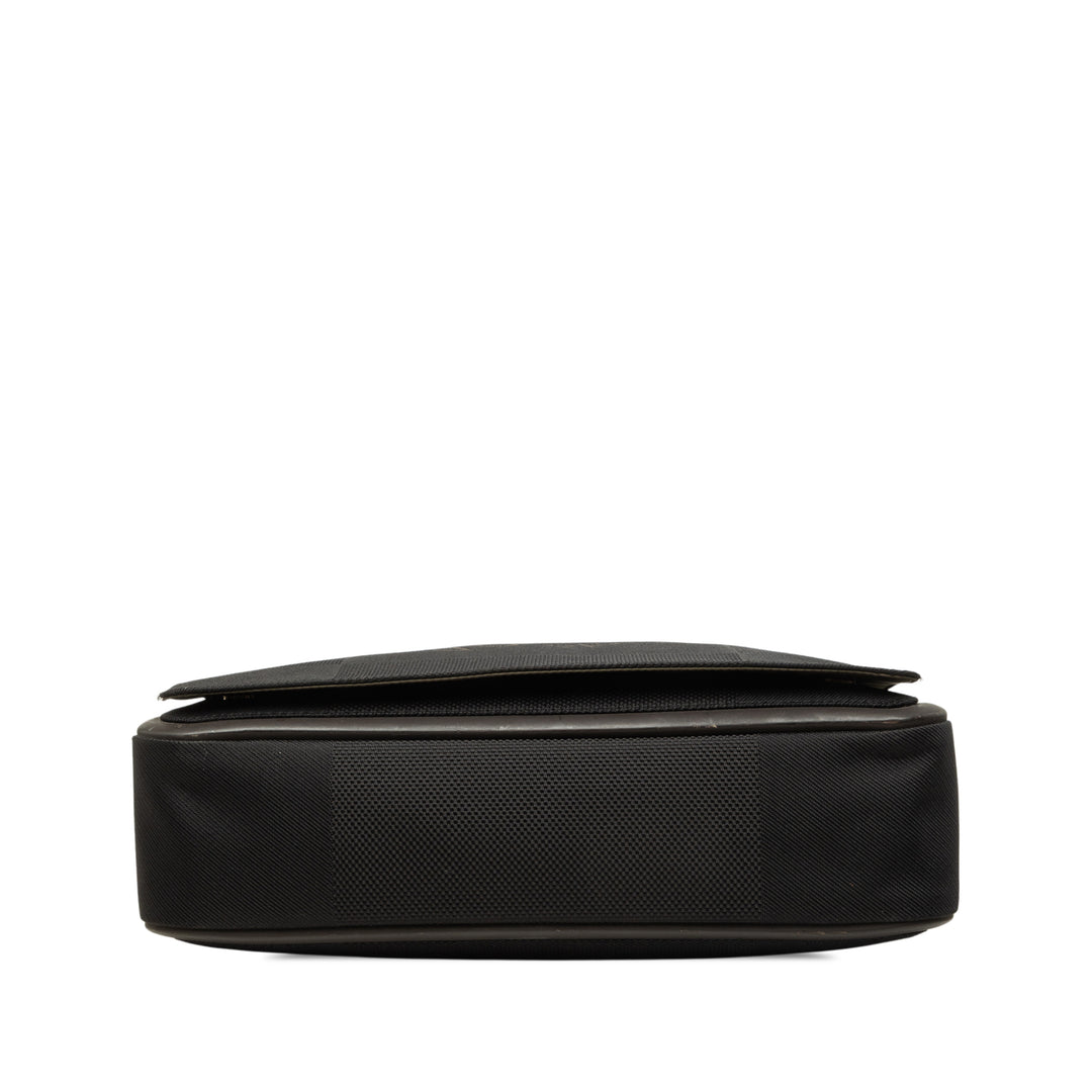 Louis Vuitton Sac bandoulière Damier Geant Messenger Noir – vue 3 – GABY PARIS