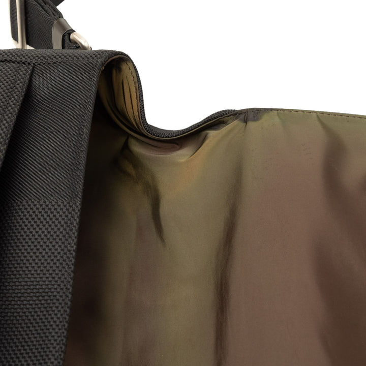 Louis Vuitton Sac bandoulière Damier Geant Messenger Noir – vue 7 – GABY PARIS