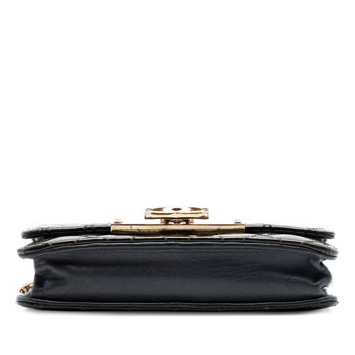 Chanel Matelassé Cuir verni Golden Class Wallet on Chain