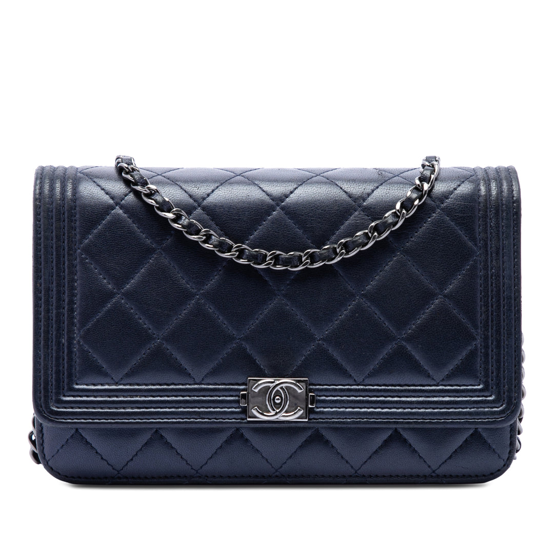 Chanel Matelassé Cuir d’agneau Boy Wallet on Chain