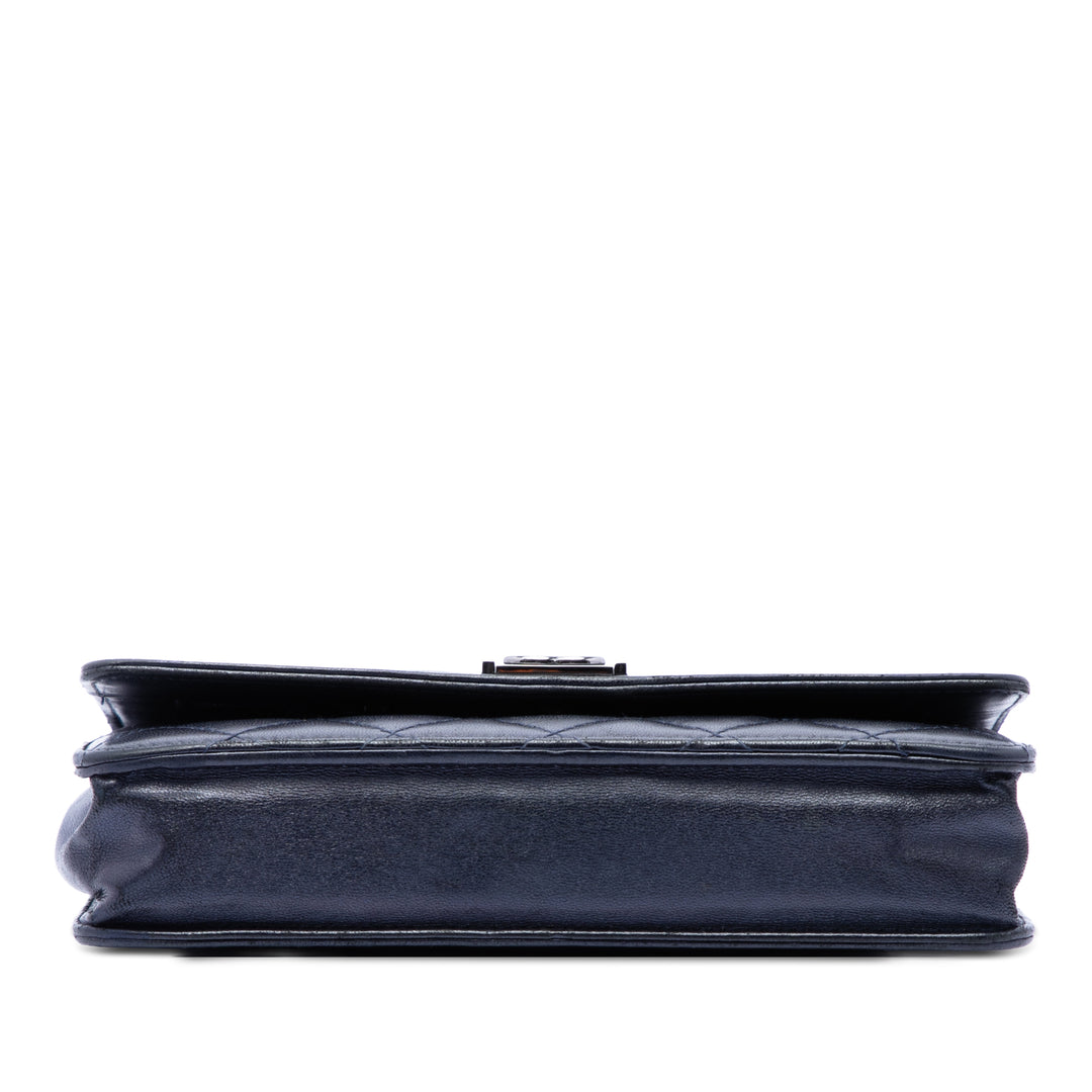 Chanel Matelassé Cuir d’agneau Boy Wallet on Chain