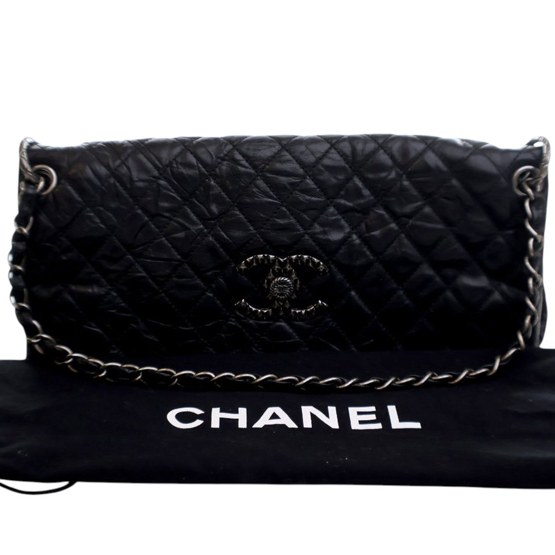 Chanel Matelassé vieilli Cuir de veau CC Foldover à rabat