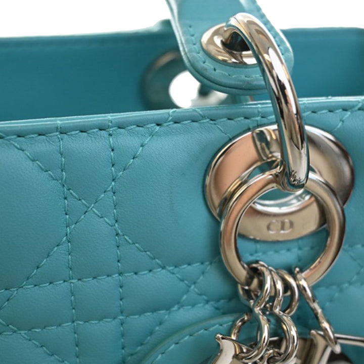 Dior Medium Cuir d’agneau Cannage Lady Dior