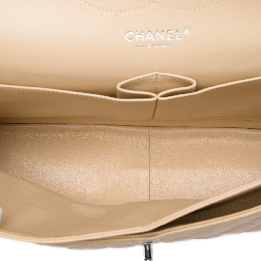 Chanel Classic Double rabat Jumbo Cuir caviar Beige – vue 4 – GABY PARIS